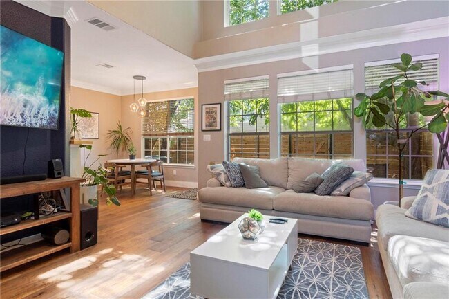 Photo - 2632 Century Park Blvd Unidad 62