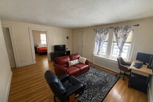 Photo - 45 McPhee Rd Unit 1