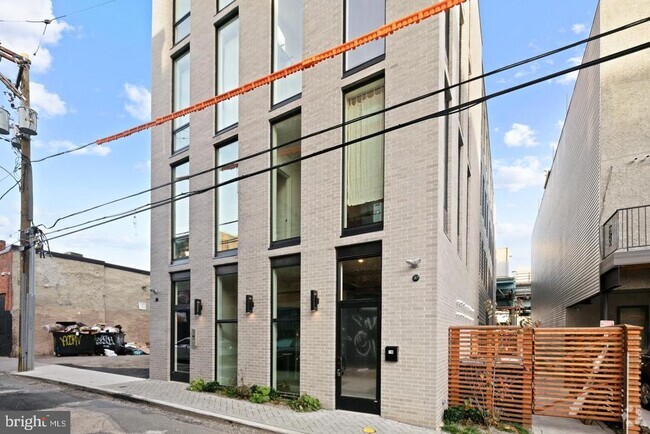Building Photo - 1822 N Front St Unit 1 Rental