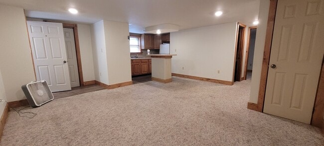 Building Photo - First floor one bedroom apartment in Leola
