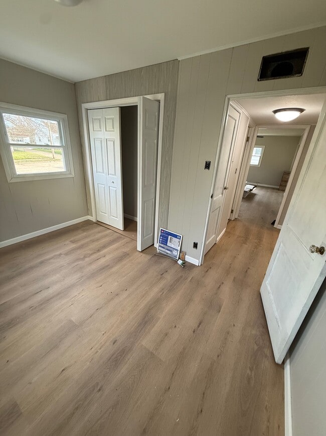 Dormitorio 2 - 946 W 35th St