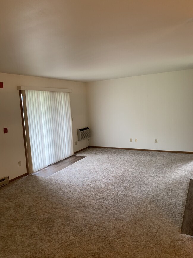 Building Photo - 1238 Bear Pass Unit 4 Rental