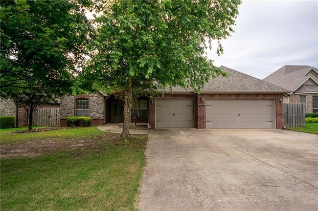 Photo - 3402 SW Crosswinds Blvd