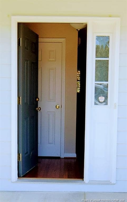 Photo - 328 Roundtree Dr