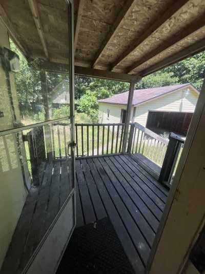 Photo - 636 Florence St