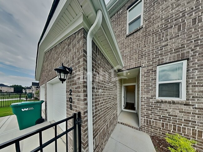 Building Photo - 208 Argea Dr Rental
