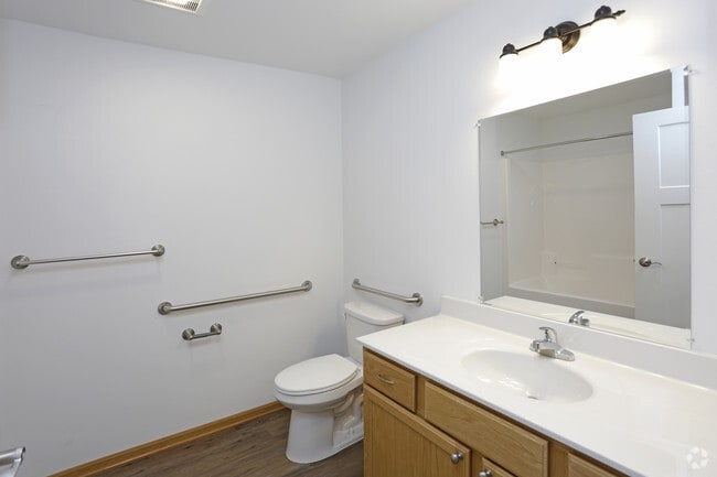 2HAB, 1BA - 1,395 ft²