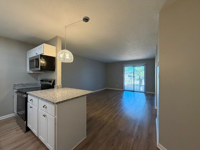 Photo - 1128 Southwood Dr