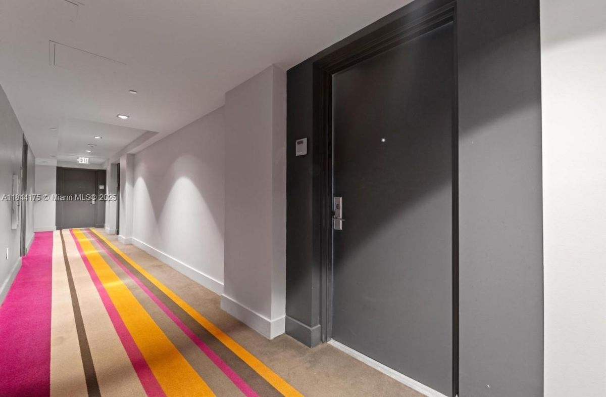 Photo - 55 SE 6th St