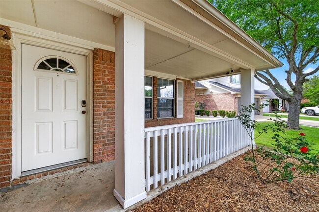 Photo - 19755 Cozy Cabbin Dr