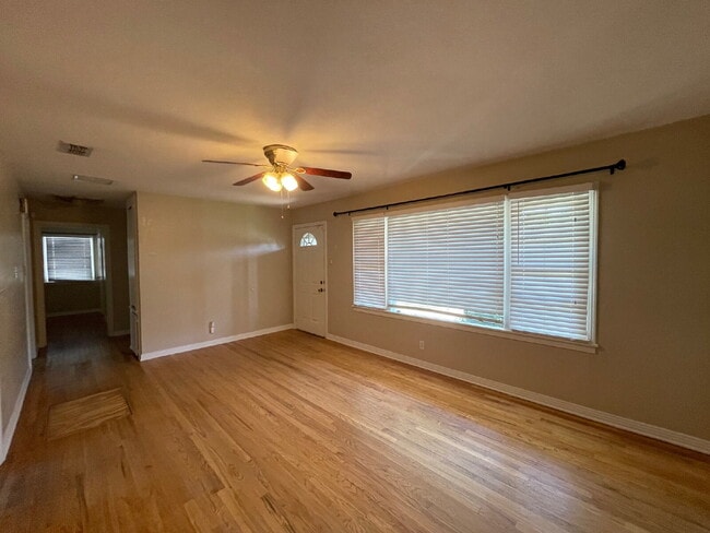 Photo - BEAUTIFUL HOUSE NEAR MEDICAL AND TTU
