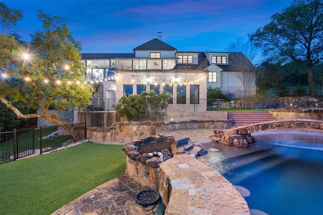 Building Photo - 29 Pascal Ln