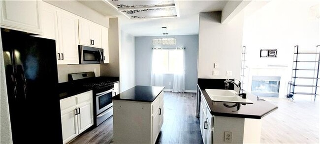 Photo - 1570 Barkley Ln