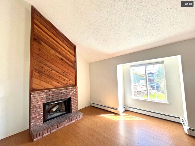 Photo - 419 1/2 Pleasant Hollow Ct