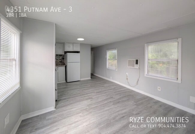 4351 Putnam Ave