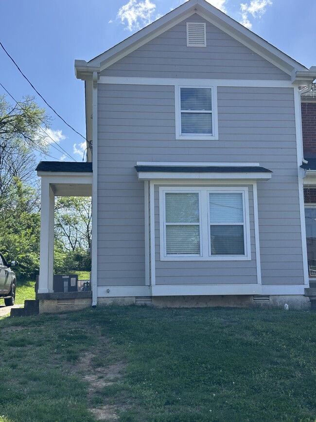 Building Photo - 2611 Lakevilla Dr Unit 2611