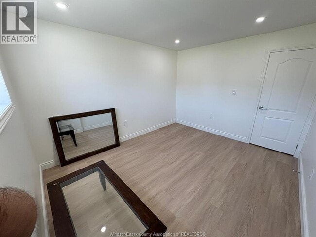 Photo - 407 Thompson Ave Unit 2