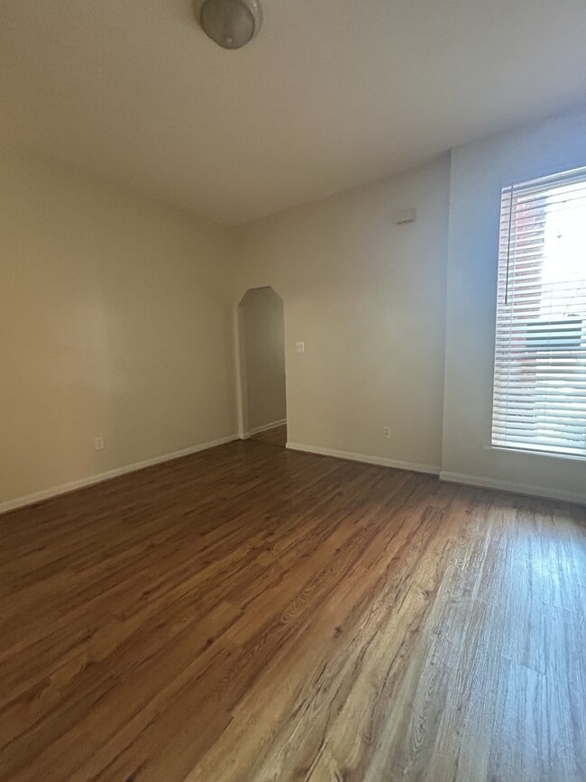 Photo - 1604 Moreland Ave