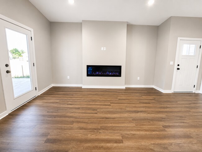 206/08 N Mendocino St