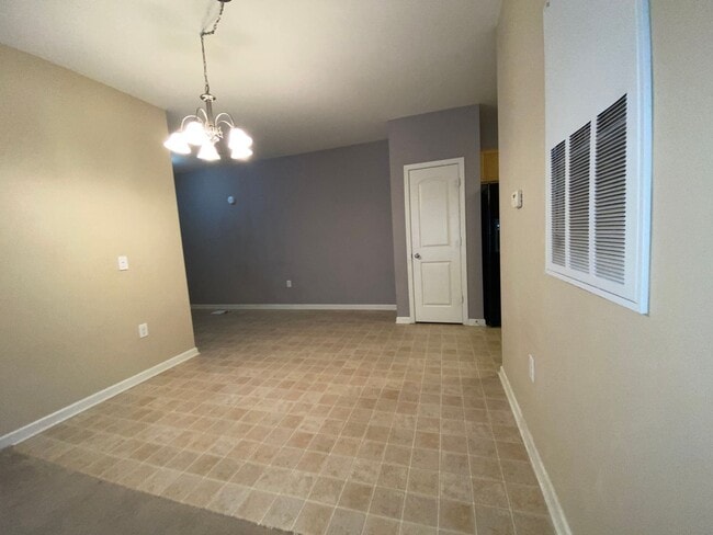 Photo - reinb190 Unit 202