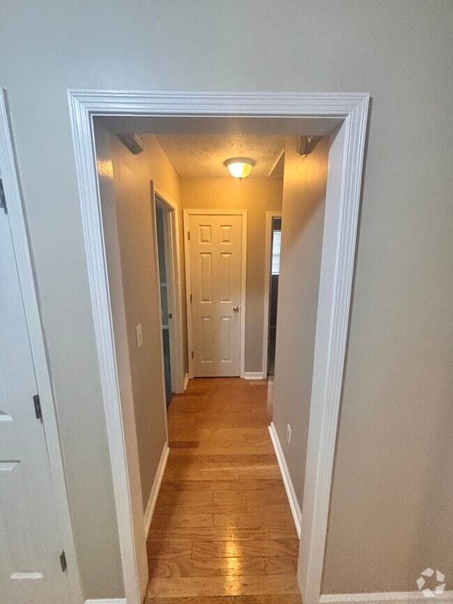 Building Photo - 6962 Oak Side Dr Rental