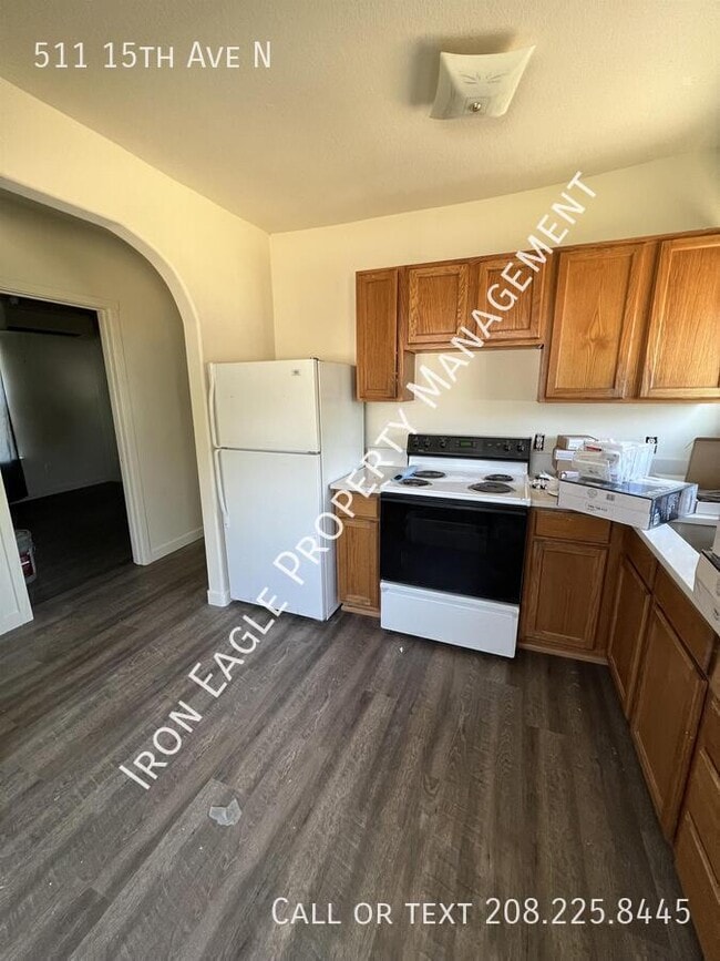 Photo - 511 15th Ave N