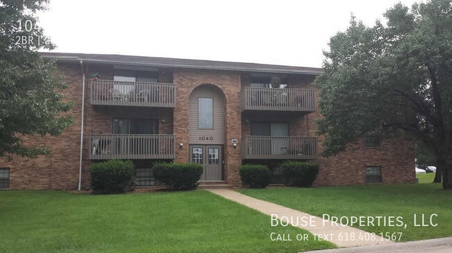 Building Photo - 1040 Brookshire Ct Unit 7