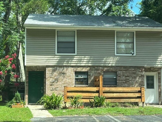 Building Photo - 4608 SW 44th Ln