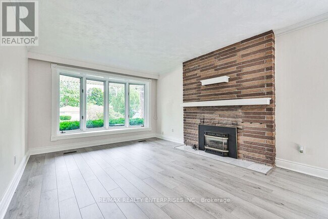 Photo - 3096 Ballydown Crescent