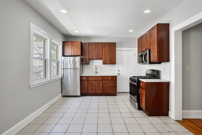 Photo - 32 Millet St Unit 2