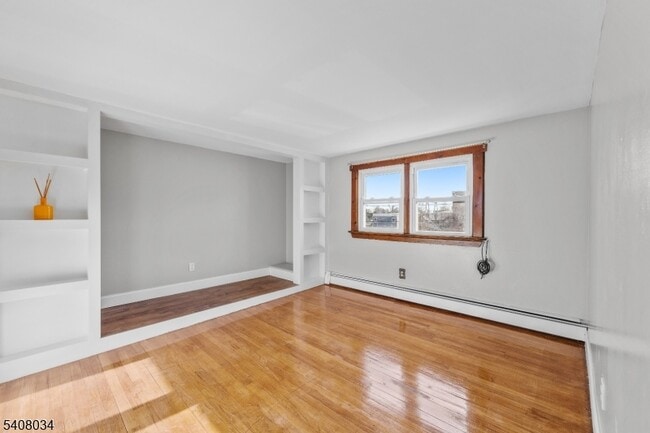 Photo - 46 King St Unit 2