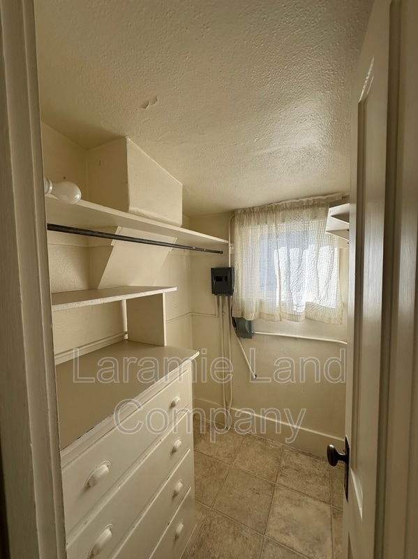 Photo - 154 1/2 North Hodgeman Street