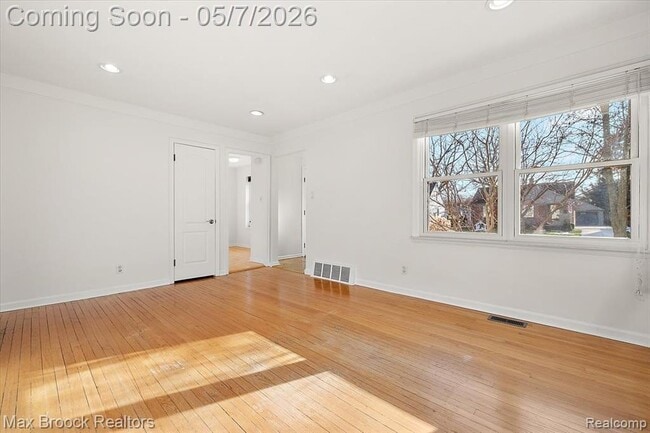 Photo - 912 Woodsboro Dr