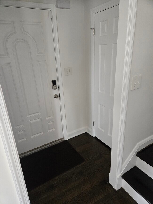 Photo - 1511 Woodbourne Ave