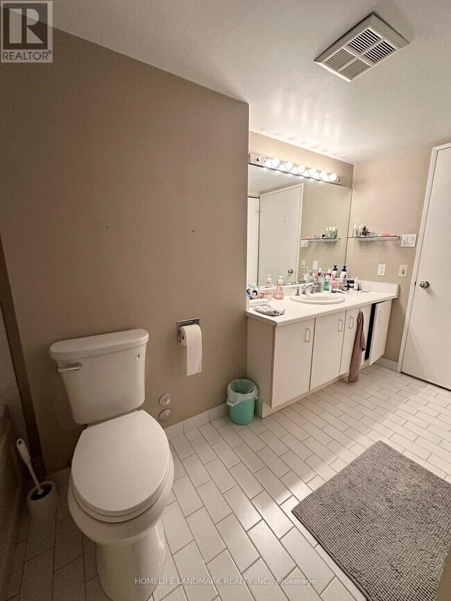 Photo - 44 St Joseph St Unit 2610