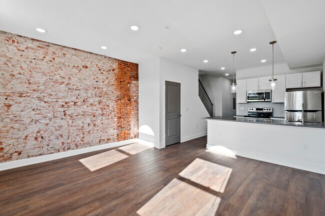 Photo - 1815 N 33rd St