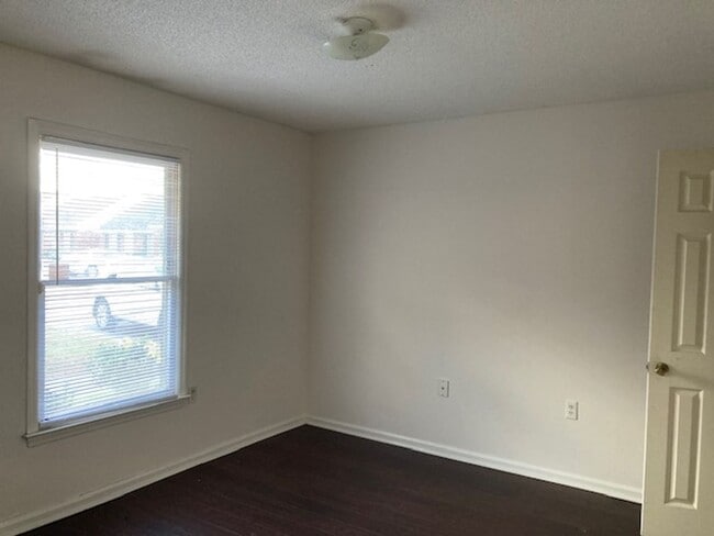 Photo - 140 Lanier Dr Unit 69
