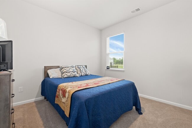 Photo - 428 Bearskin Ct
