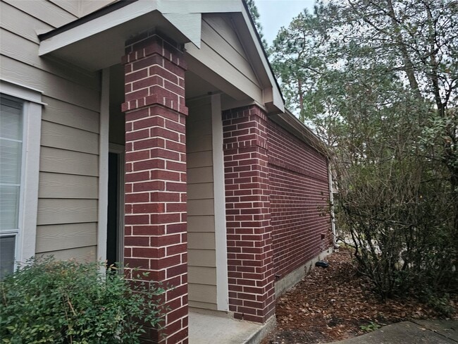 Photo - 35 S Avonlea Cir