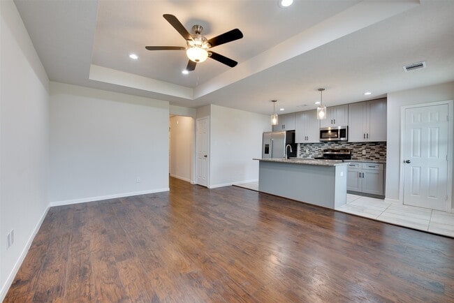 Photo - 5405 Groveton St