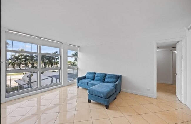 5055 Collins Ave Unit 2K