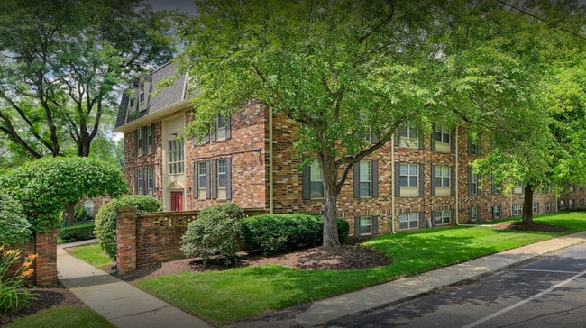 Arlington Pointe