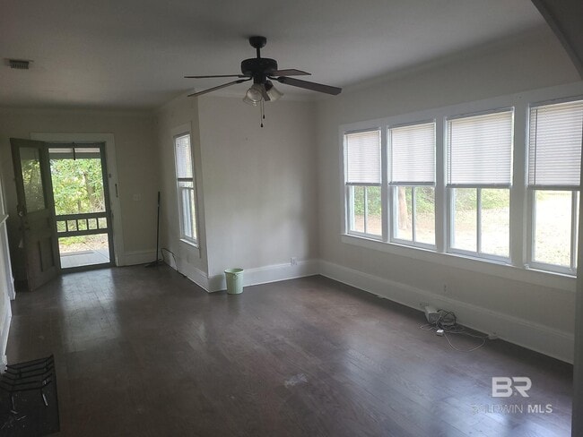 Photo - 503 S Cedar St