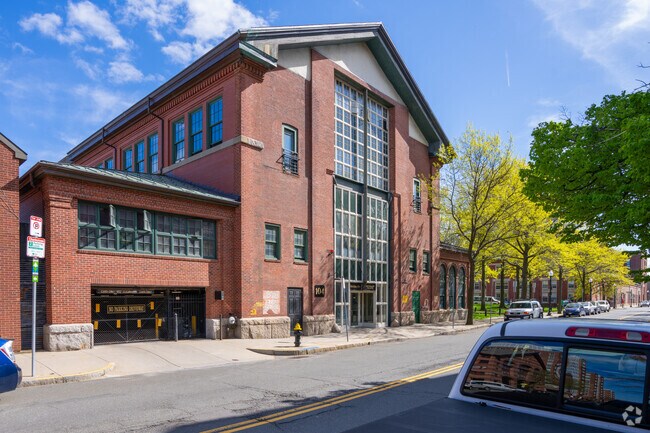 Alterno - Shipways Condominiums