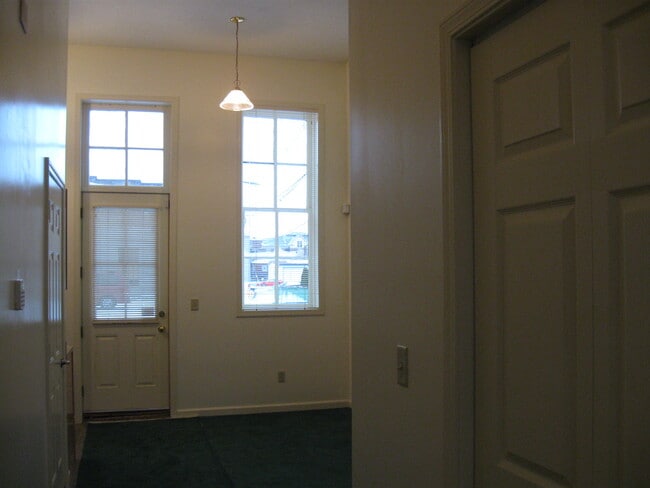 Photo - 210 N 9th St Unidad 210