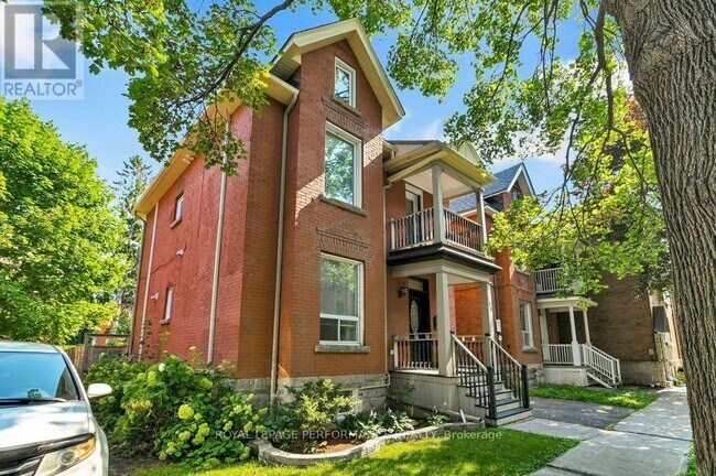 Photo - 168 Stewart St