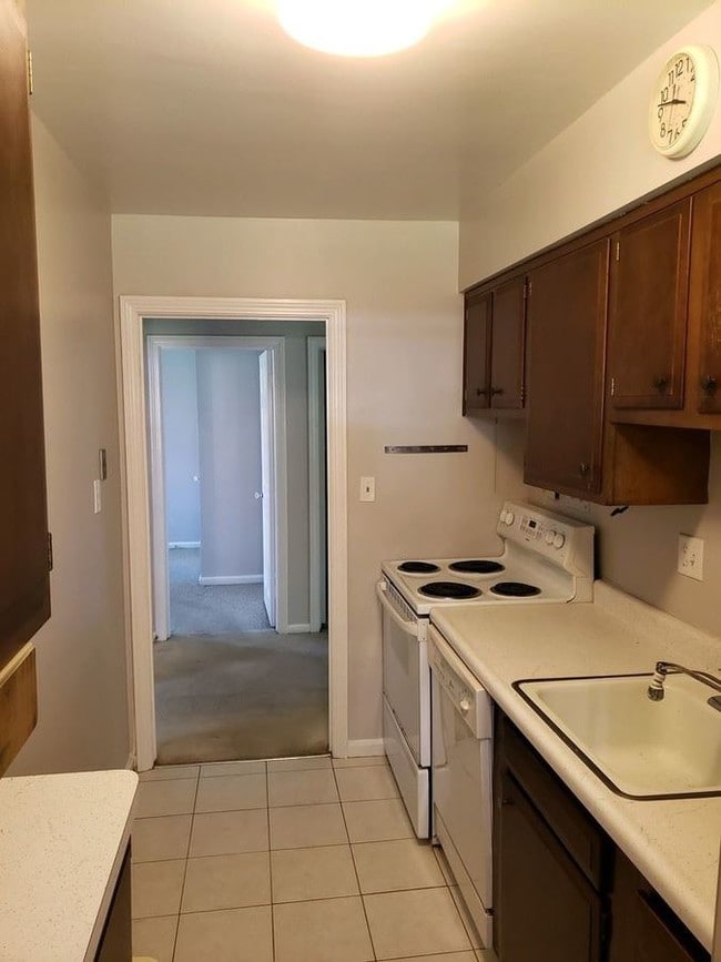 Photo - 13765 Cedar Rd Unidad 102