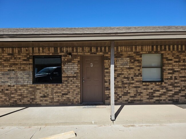 Building Photo - 1549 Arizona Dr Unit APT 3
