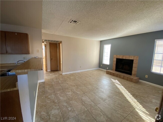 Building Photo - 2685 Bryandouglas Dr Unit C Rental