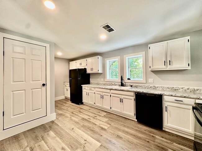 Photo - 2929 Munford Giltedge Rd